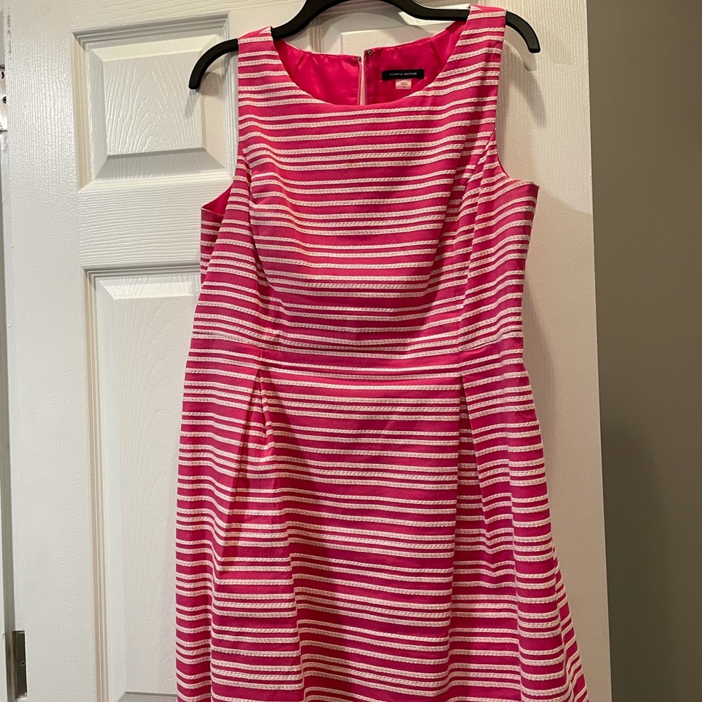 Striped Calvin Klein dress flattering and excellent condition